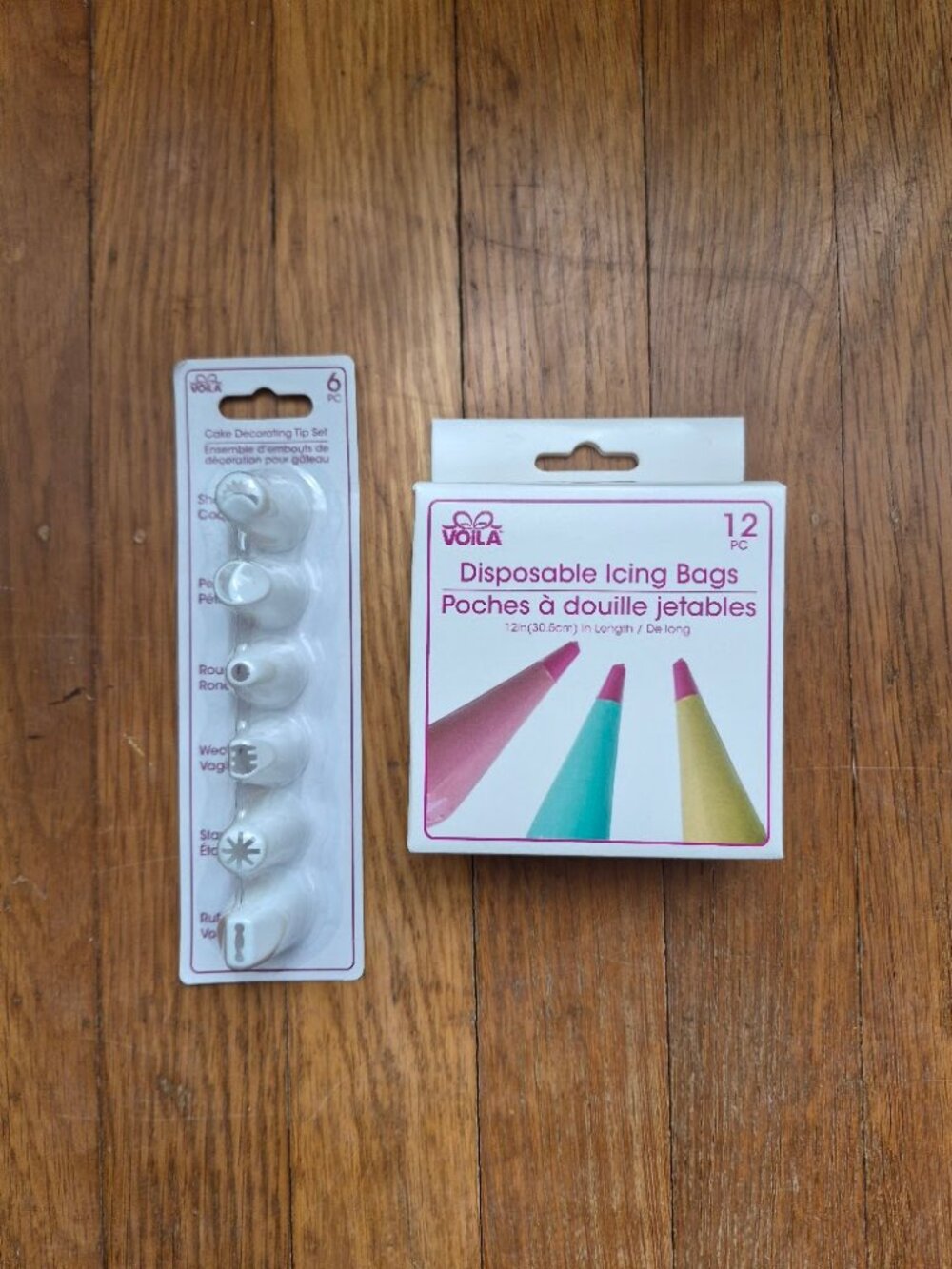 NEW--6 pc. Cake Decorating Tip Set & 12pc Disposable Icing Bags